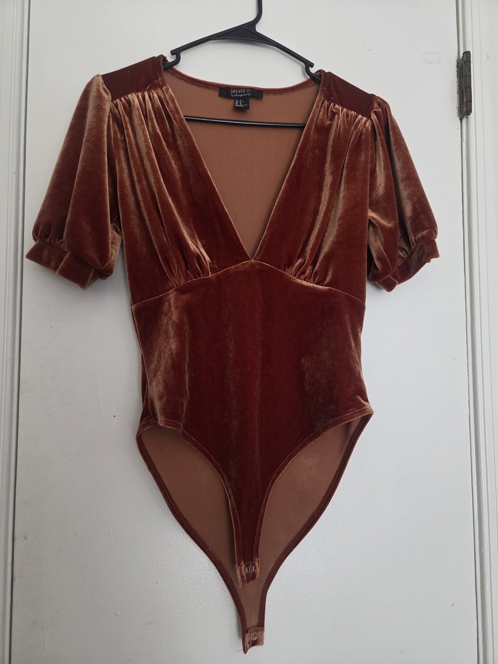 Forever 21 Rust Orange Velvet Short Sleeve Puff Sleeve V-Neck Bodysuit